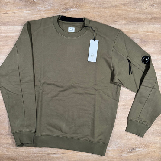 C.P. Company Diagonal Raised Fleece Crewneck Lens Sweatshirt in Capers Green