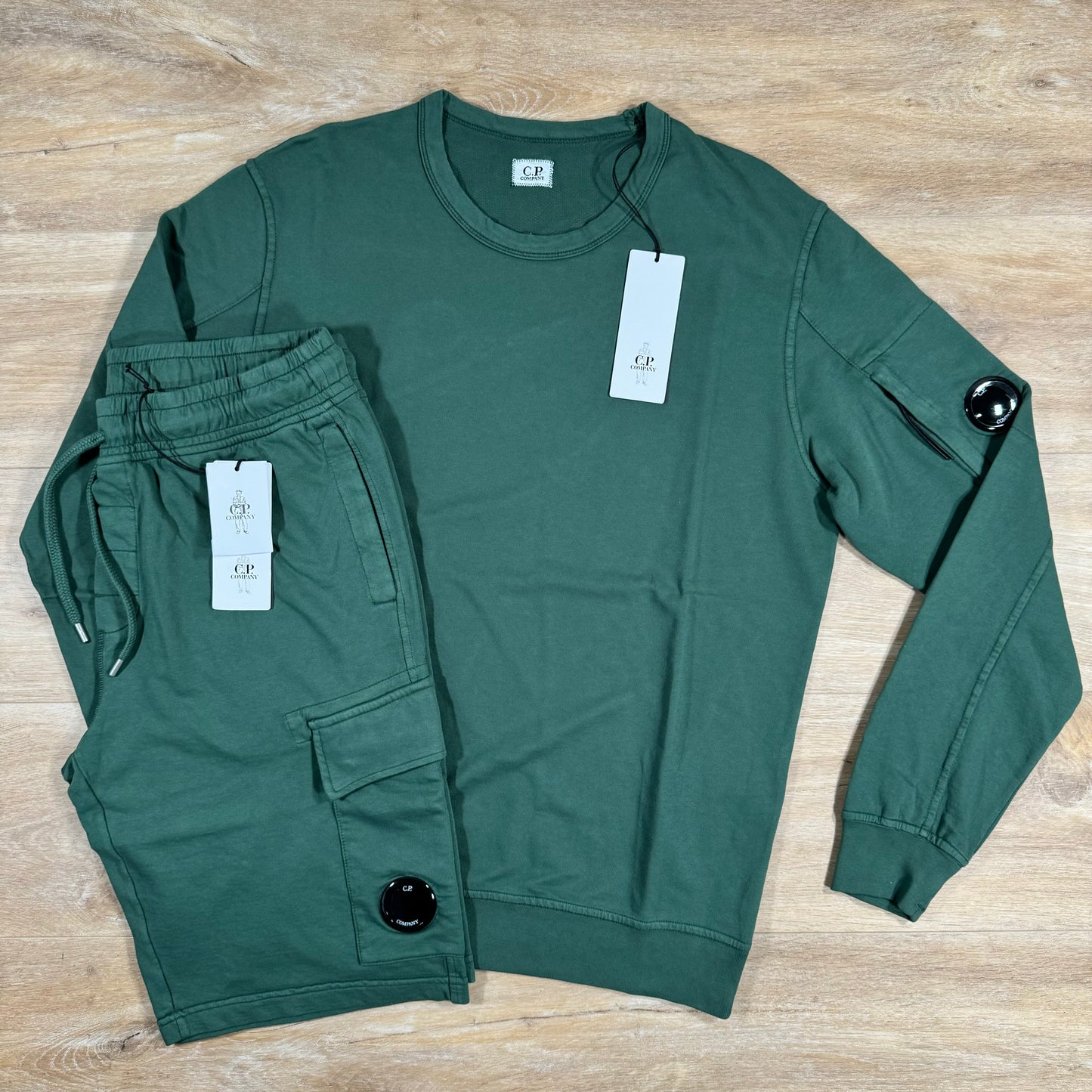 C.P. Company Light Fleece Lens Tracksuit in Duck Green