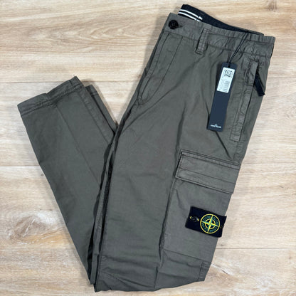 Stone Island Supima Twill Stretch-TC Cargo Trousers in Military Green