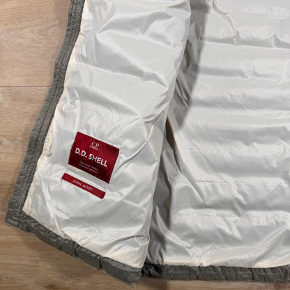 C.P. Company D.D. Shell Goggle Down Gilet in Pistachio Shell