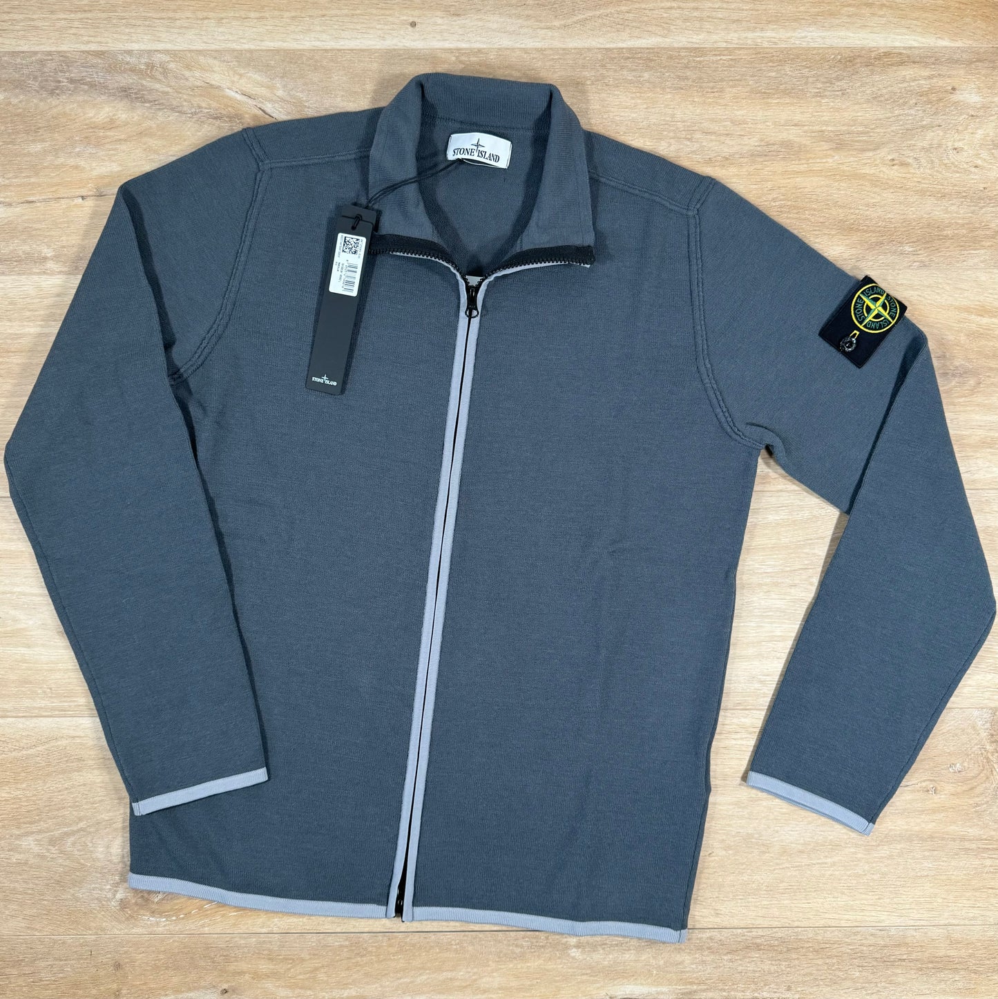 Stone Island Compass Motif Full-Zip Sweatshirt in Lead Grey