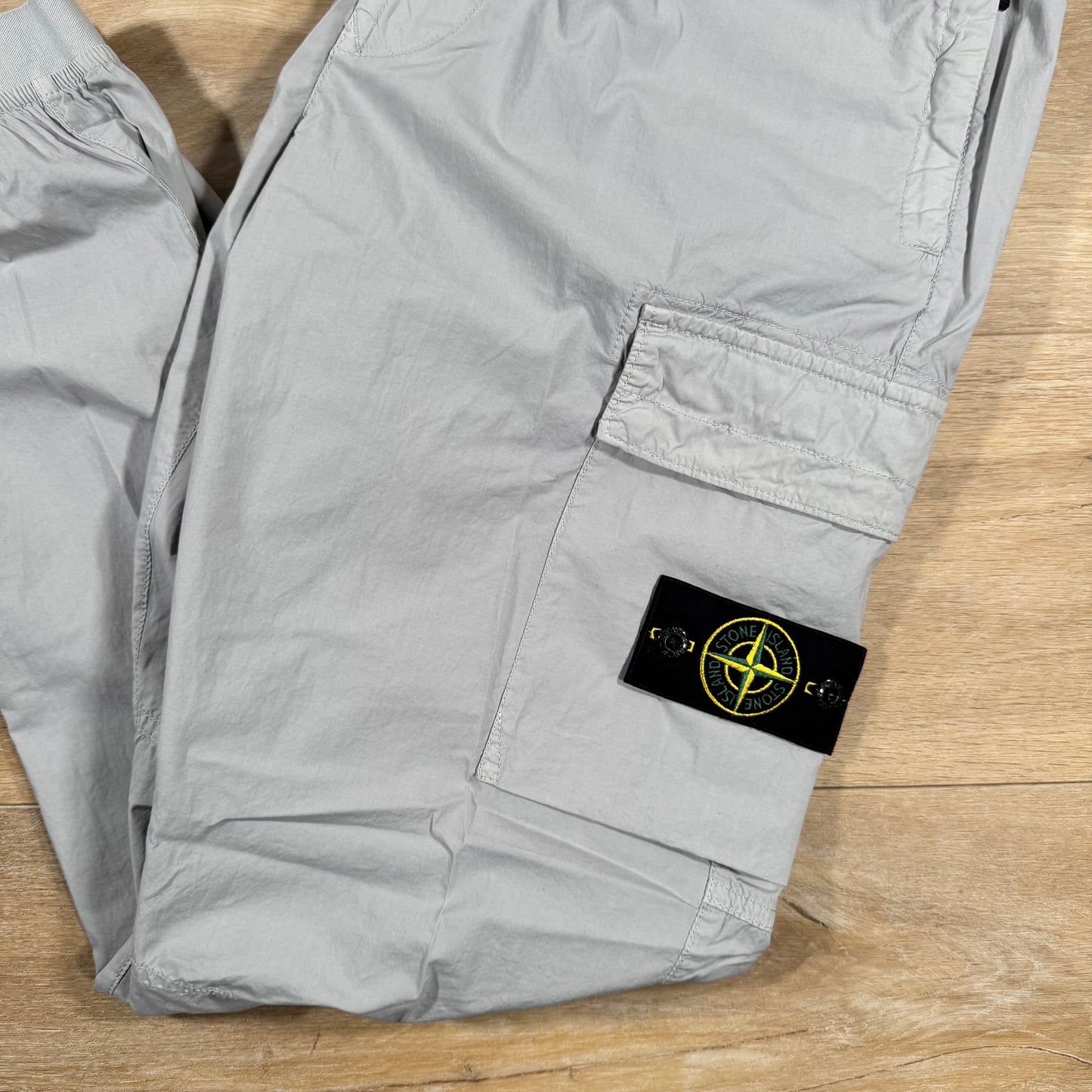 Stone Island Stretch Cotton Tela Cargo Pants in Pearl Grey