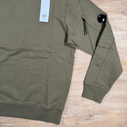 C.P. Company Diagonal Raised Fleece Crewneck Lens Sweatshirt in Capers Green