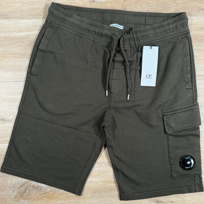 C.P. Company Light Fleece Cargo Lens Shorts in Ivy Green