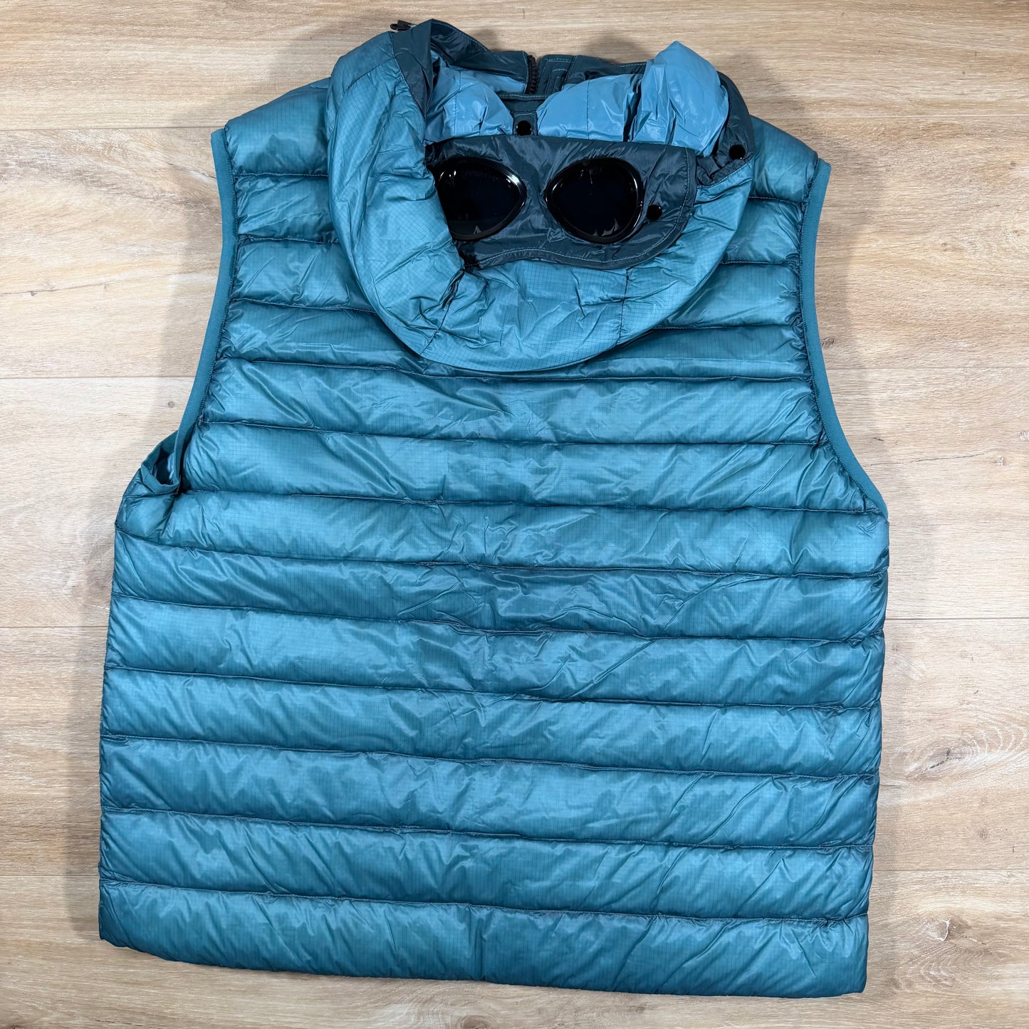 C.P. Company D.D. Shell Goggle Down Gilet in Aegean Blue