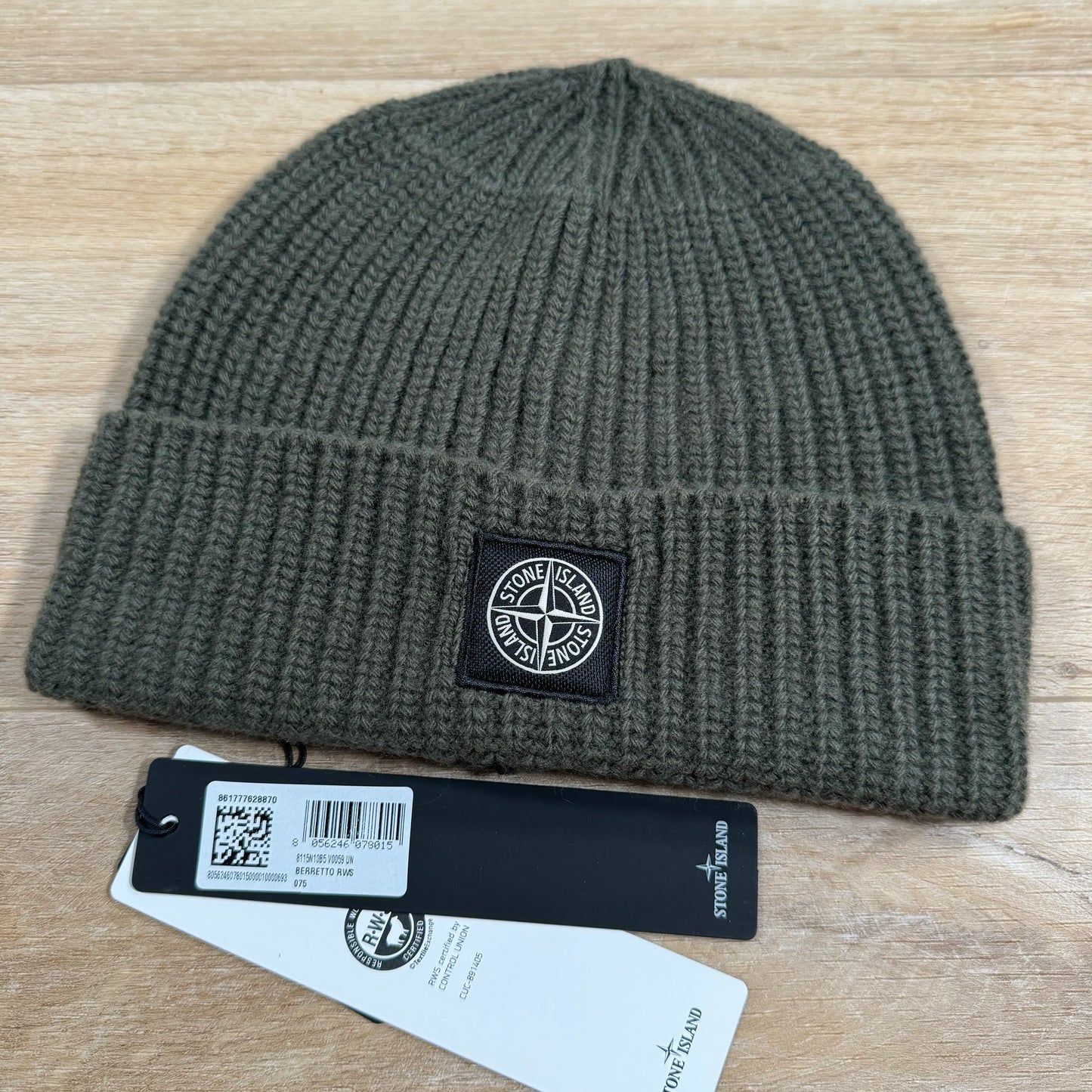 Stone Island Patch Beanie in Musk