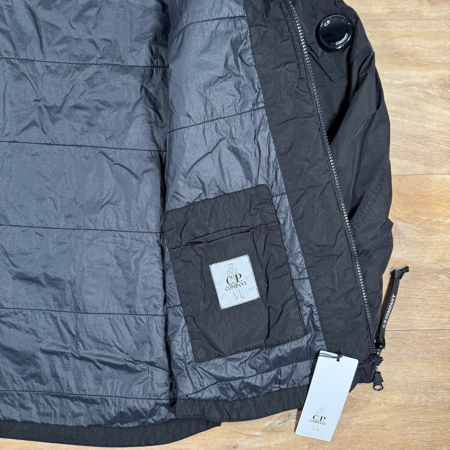 C.P. Company Chrome-R Hooded Zipped Lens Overshirt in Black