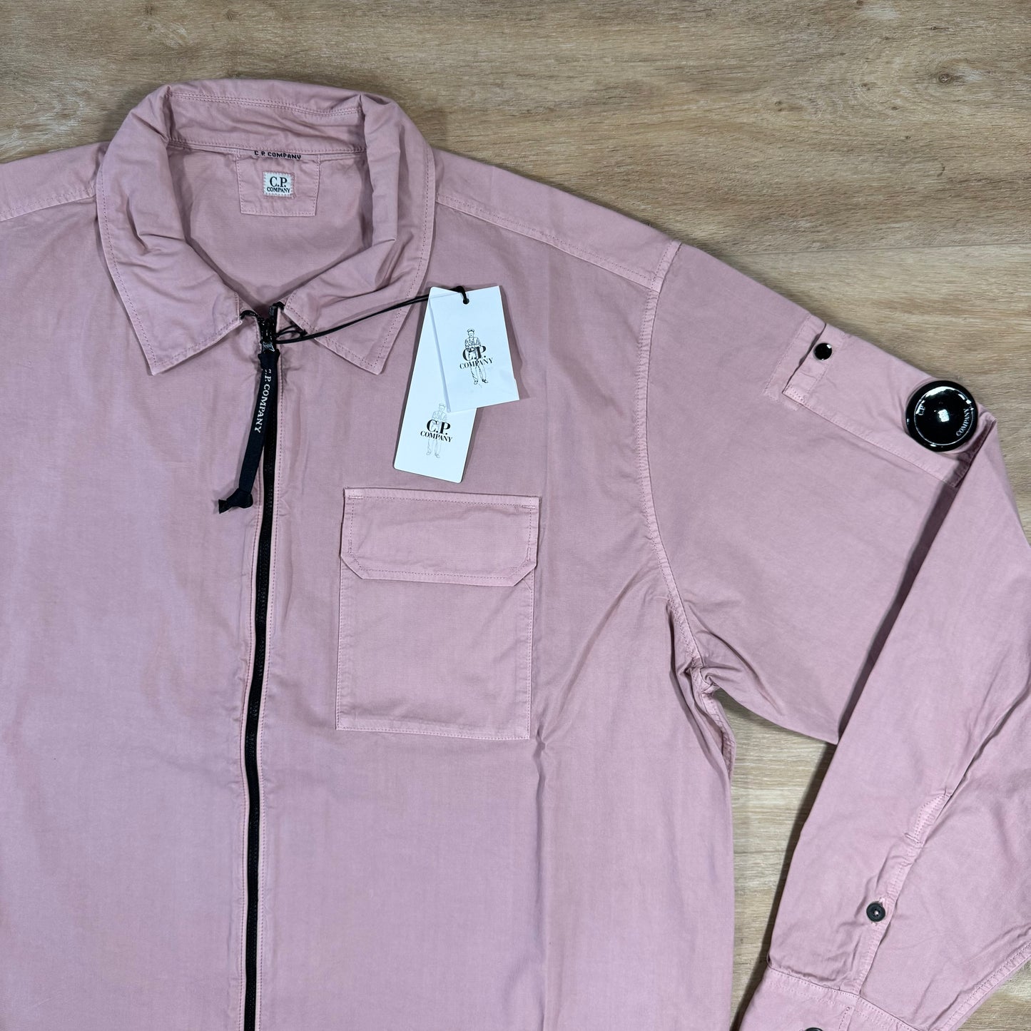 C.P. Company Organic Gabardine Lens Overshirt in Misty Rose - Pink