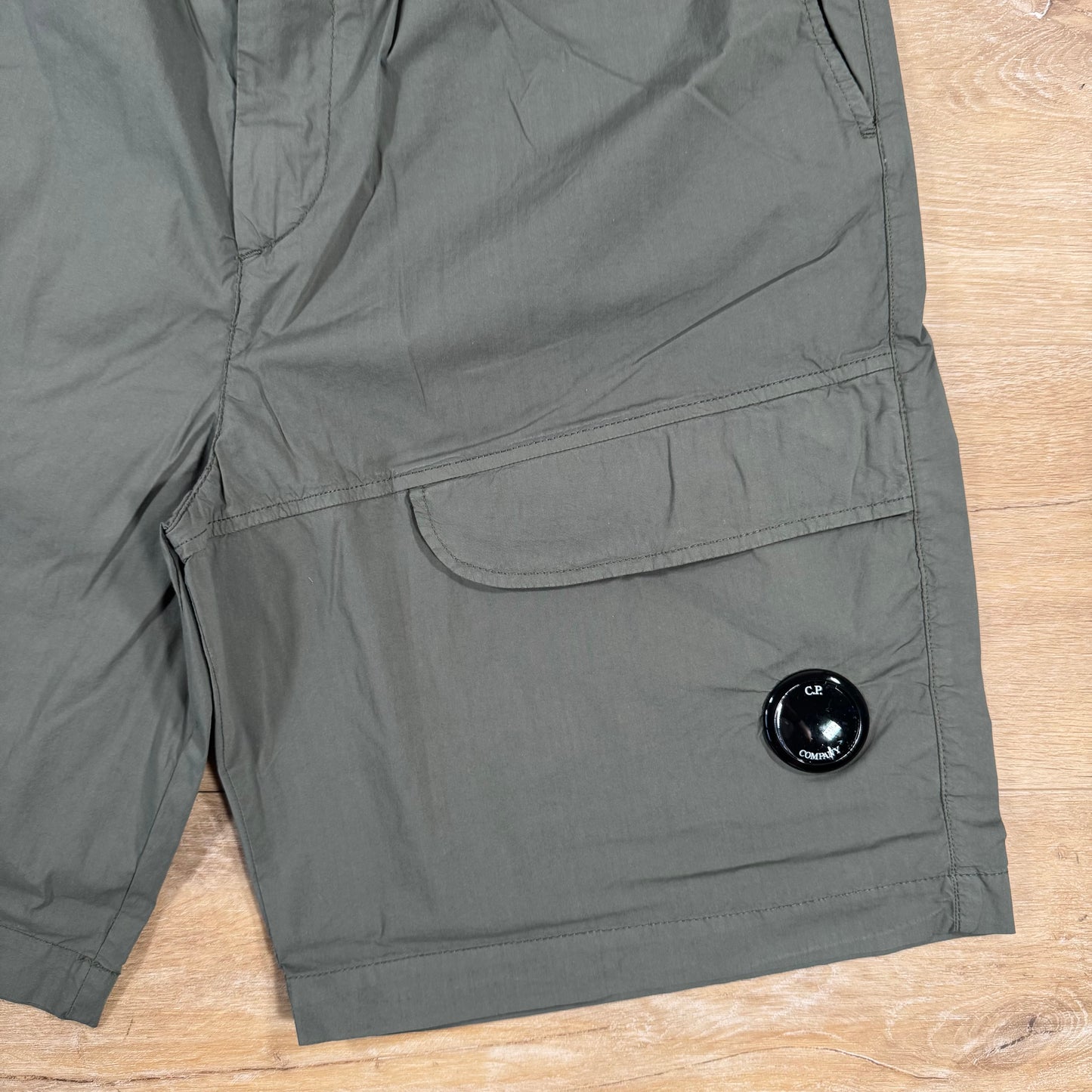 C.P. Company 50 Fili Stretch Cargo Shorts in Thyme - Green