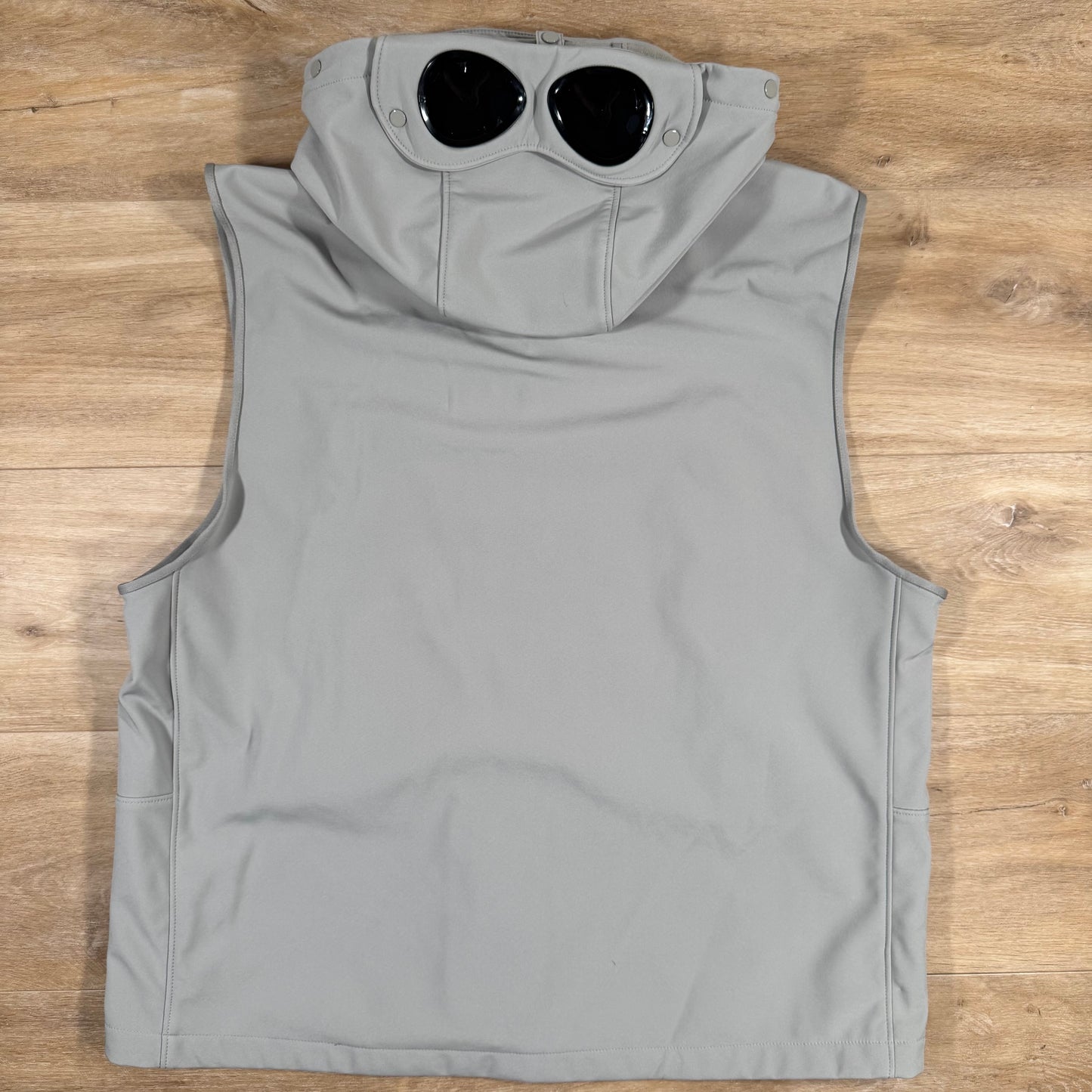 C.P. Company Shell-R Goggle Gilet in London Fog - Grey