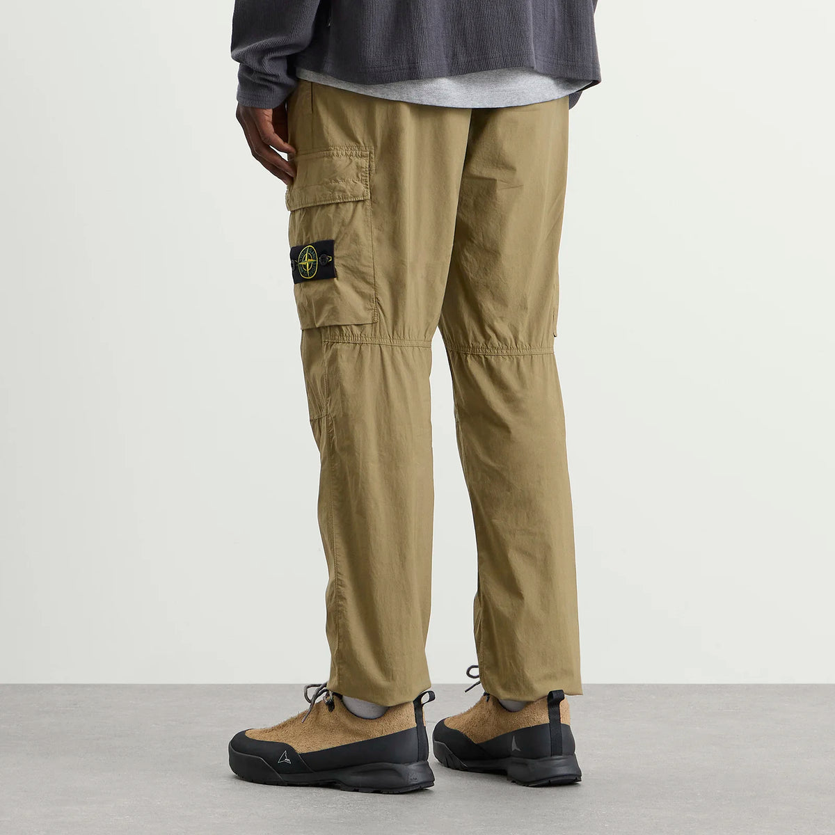 Stone Island Stretch Cotton Tela Paracadute Cargo Trousers in Military Green