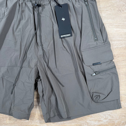 Represent 247 Shorts in Olive