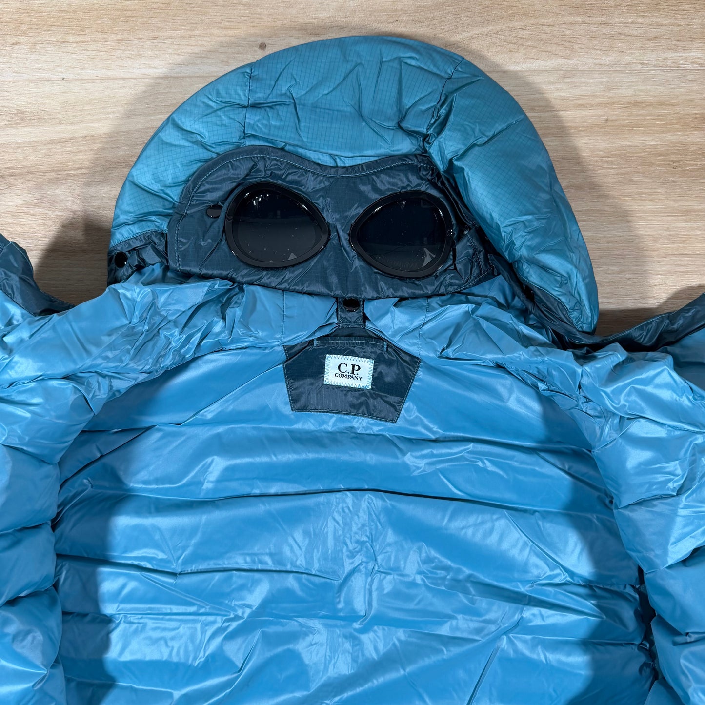 C.P. Company D.D. Shell Goggle Down Gilet in Aegean Blue