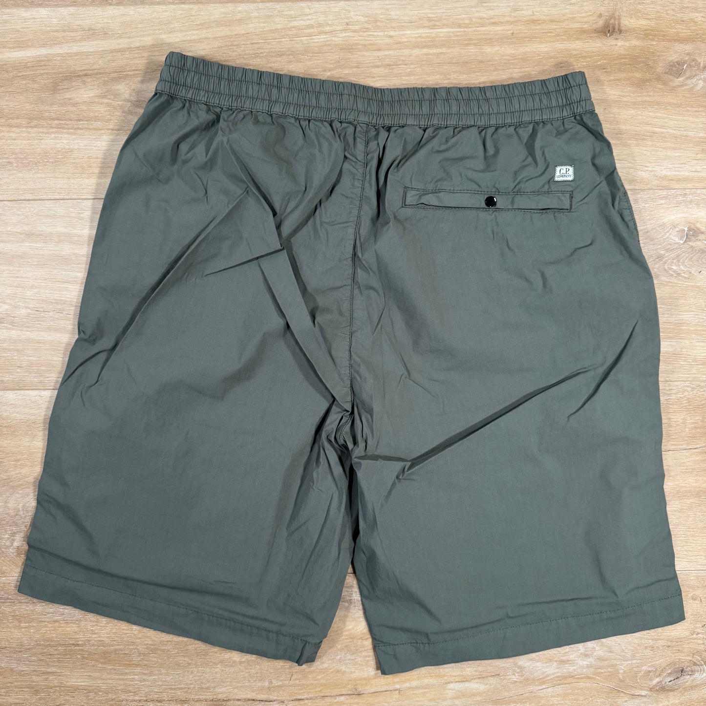 C.P. Company 50 Fili Stretch Cargo Shorts in Thyme - Green