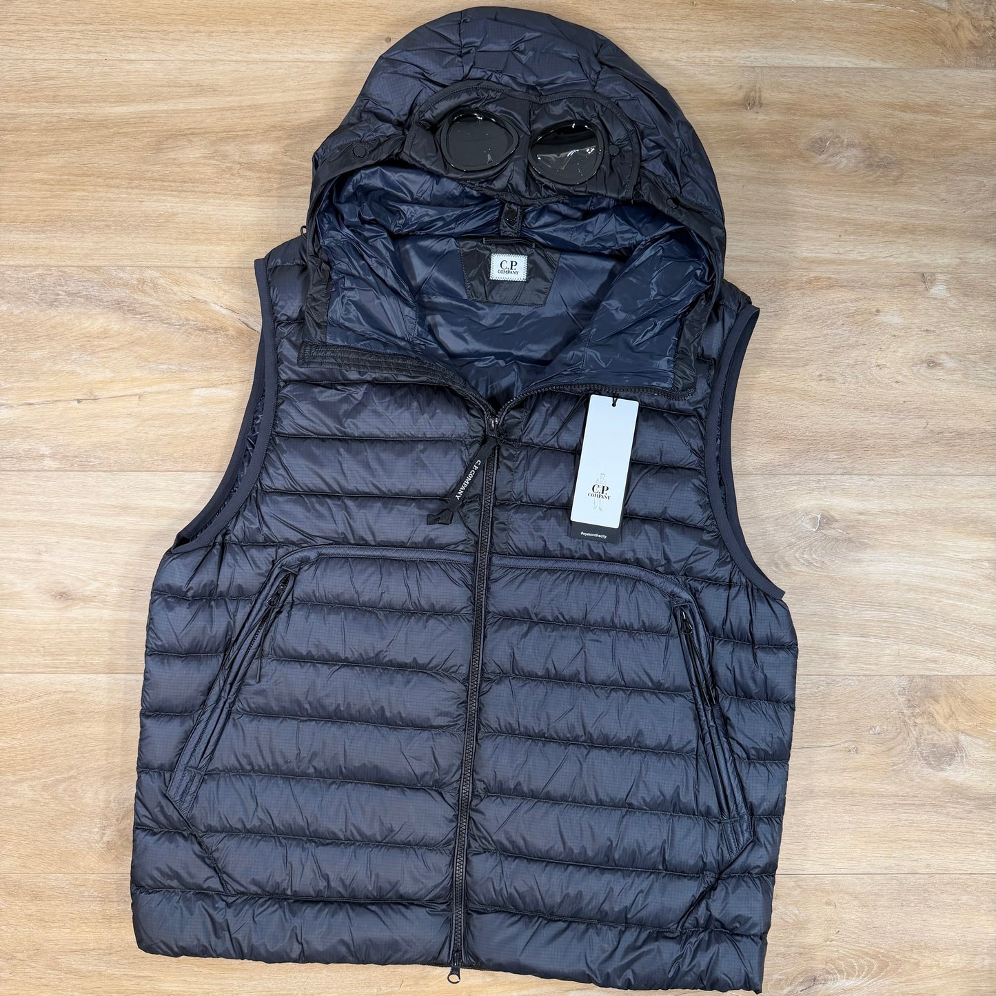 C.P. Company D.D. Shell Goggle Down Gilet in Navy