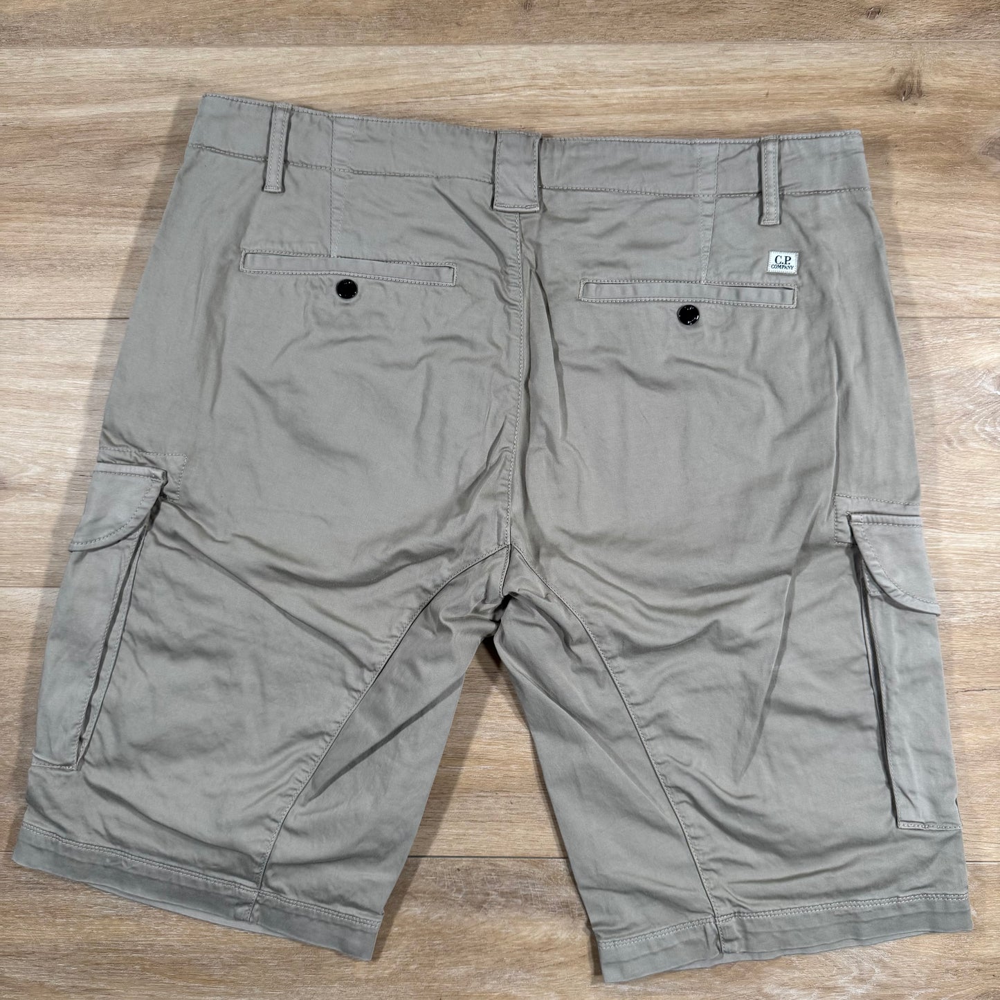 C.P. Company Stretch Sateen Lens Cargo Shorts in Vintage Khaki