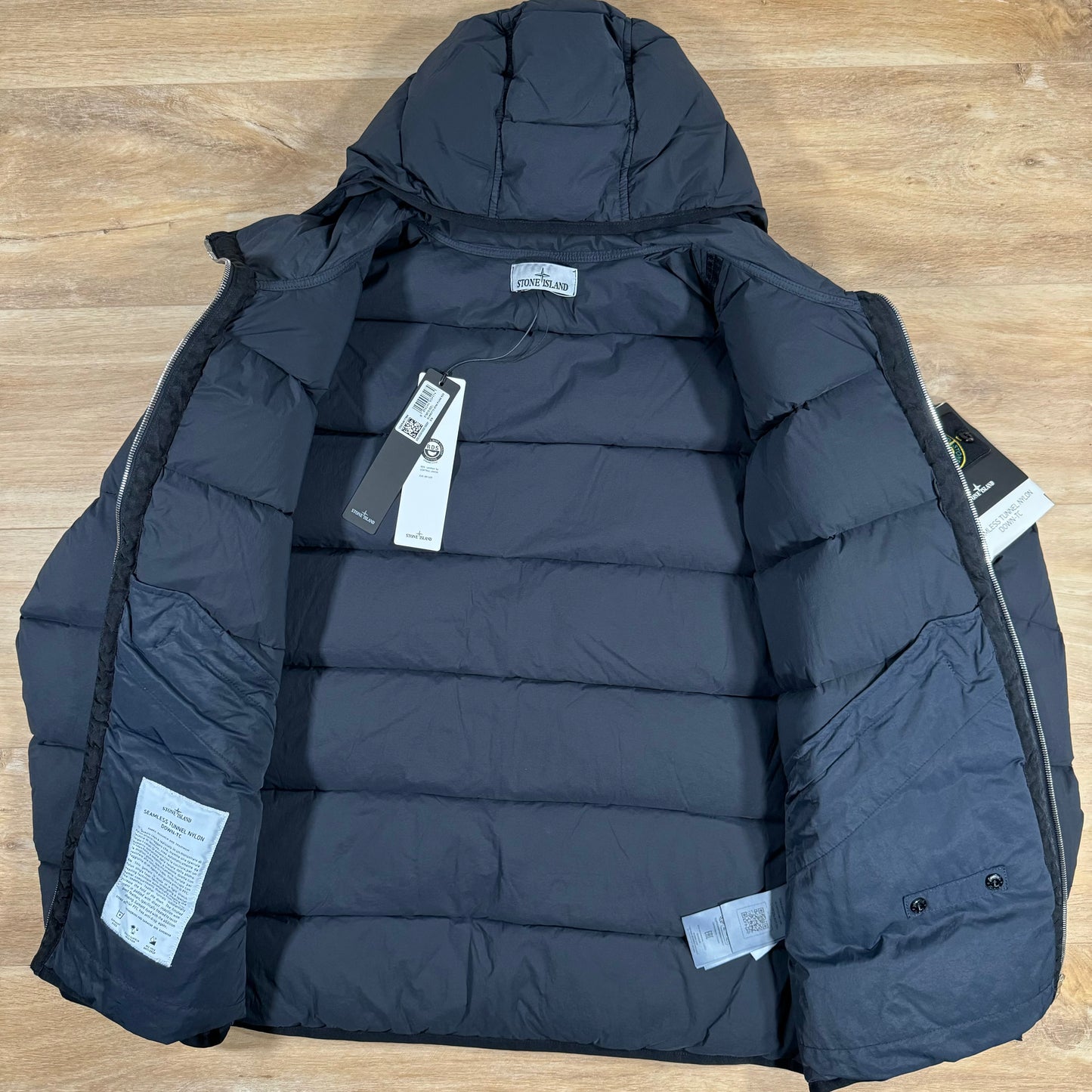 Stone Island Seamless Tunnel Down-TC Jacket in Navy