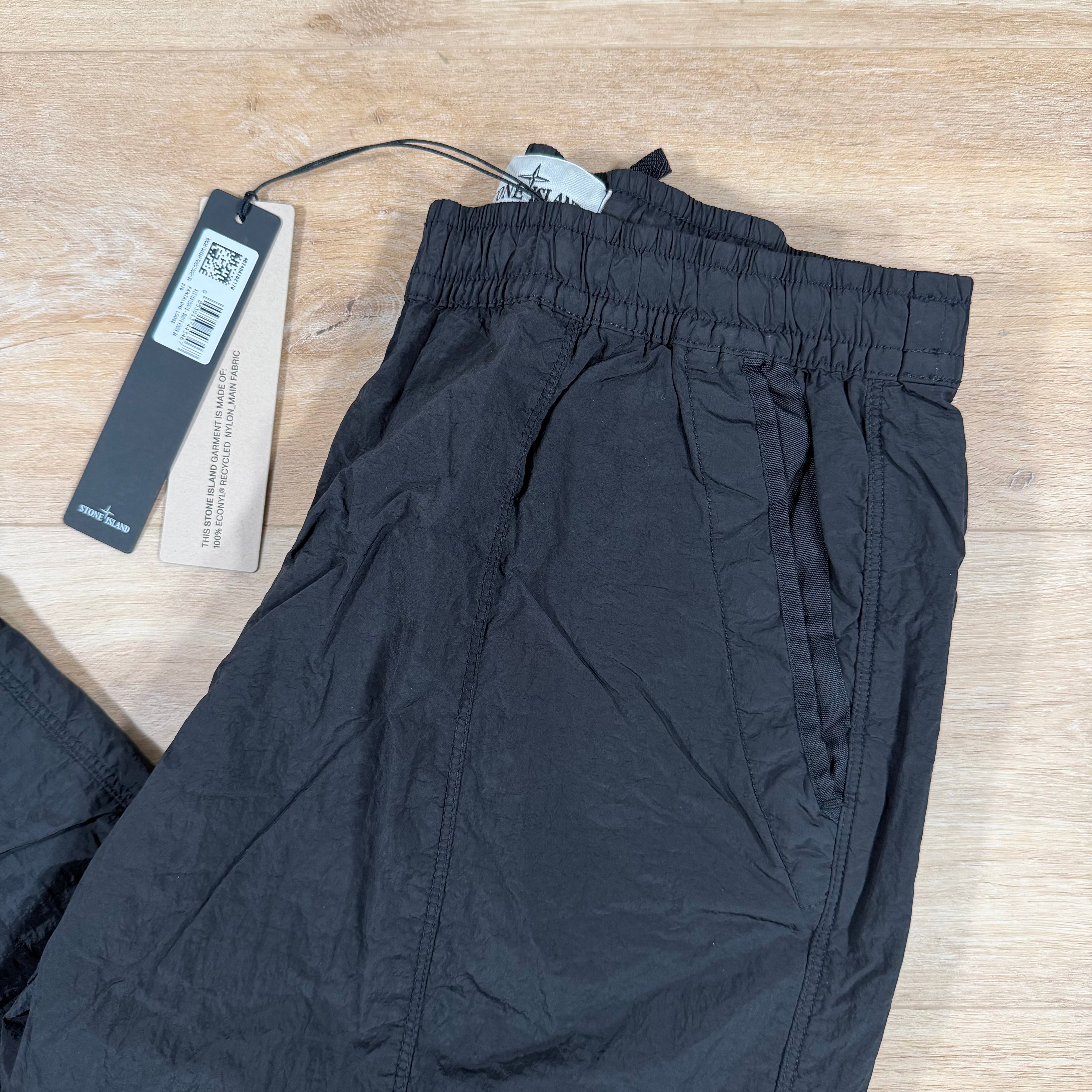 パンツ STONE  Indigo Denim Jeans loose Stone Island Indigo Denim Jeans - Loose – Label Menswear