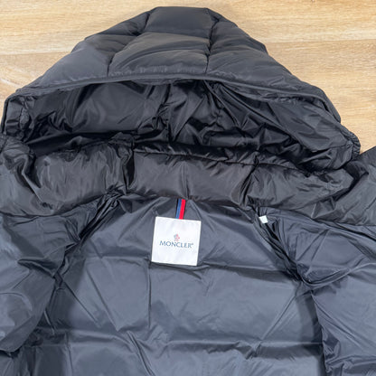 Moncler Maya Matte Short Down Jacket in Black