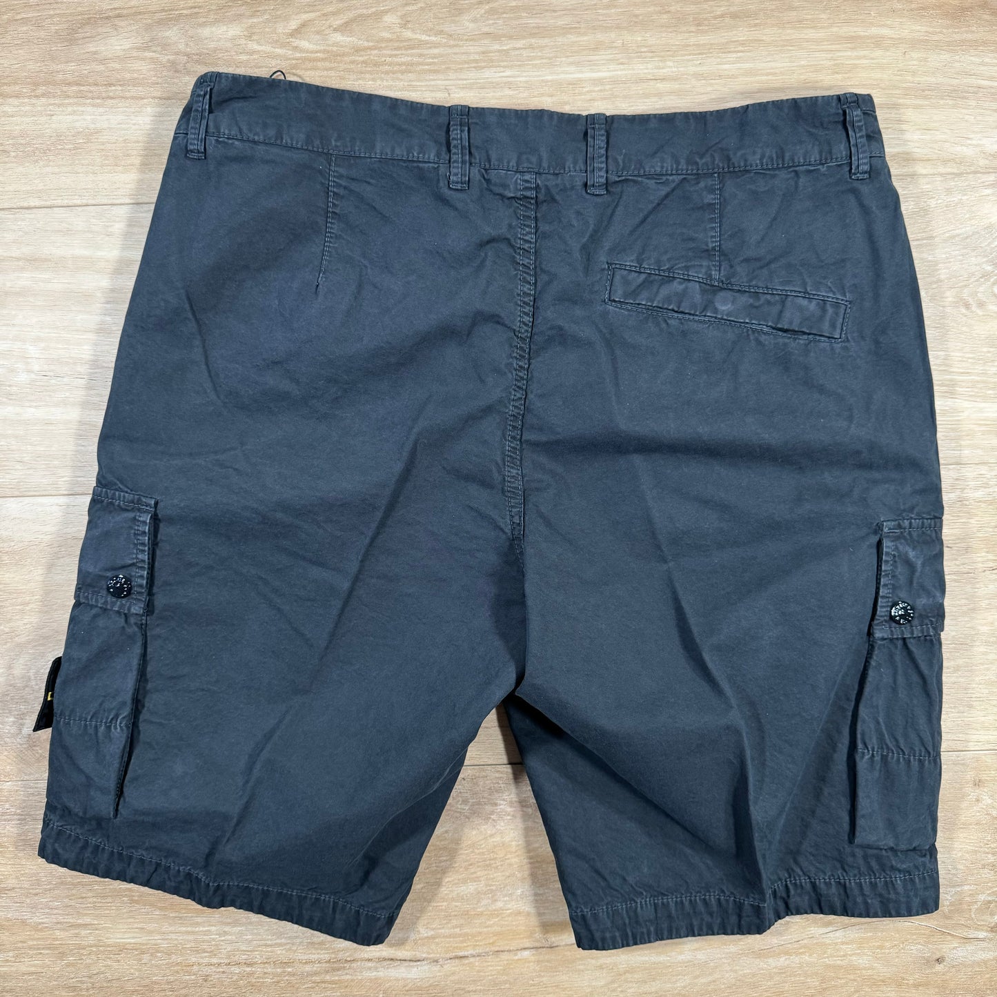 Stone Island Old Treatment Cargo Shorts in Anthracite