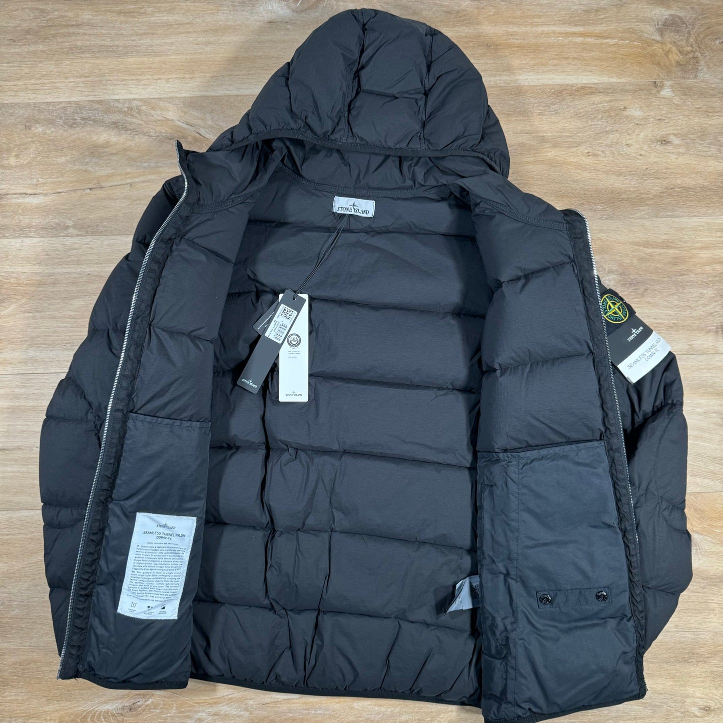 Stone Island Seamless Tunnel Nylon Down-TC Jacket in Black – LABEL MENSWEAR