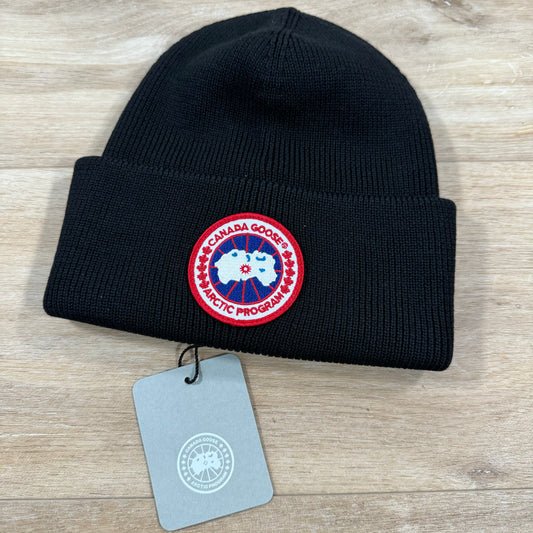 Canada Goose Arctic Disc Toque Beanie in Black