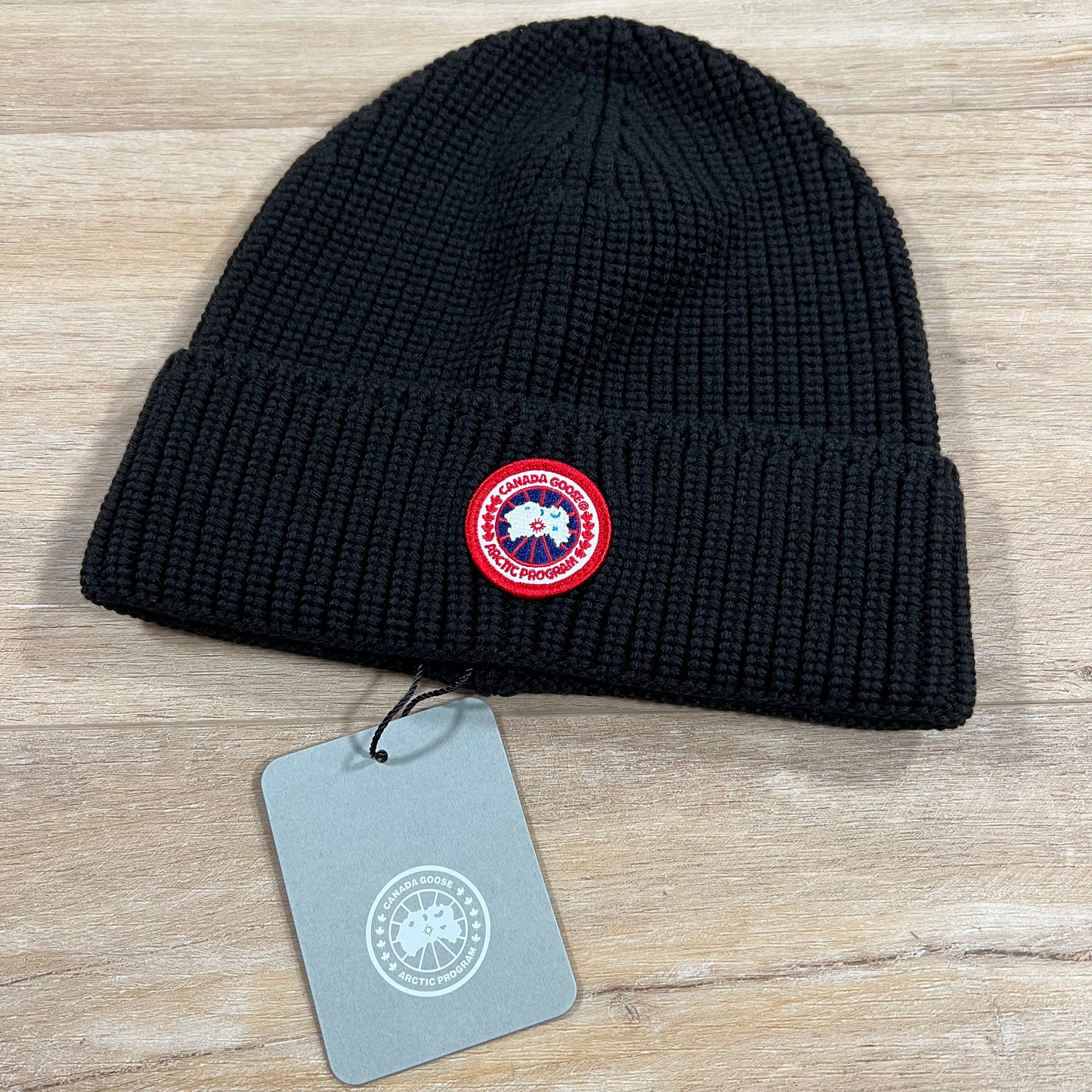 Canada Goose Rib Toque Beanie in Black