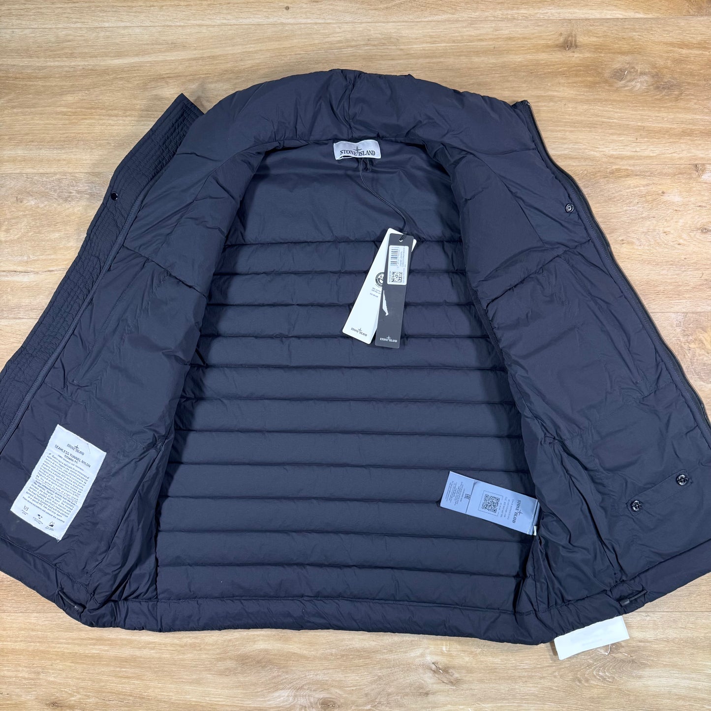 Stone Island Seamless Tunnel Nylon Down-TC Vest in Navy