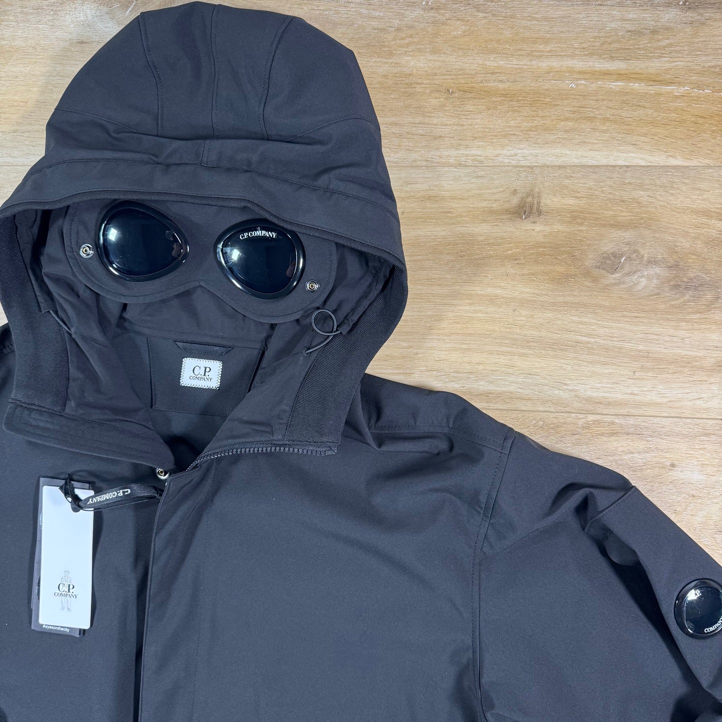C.P. Company Shell-R Goggle Lens Jacket in Black