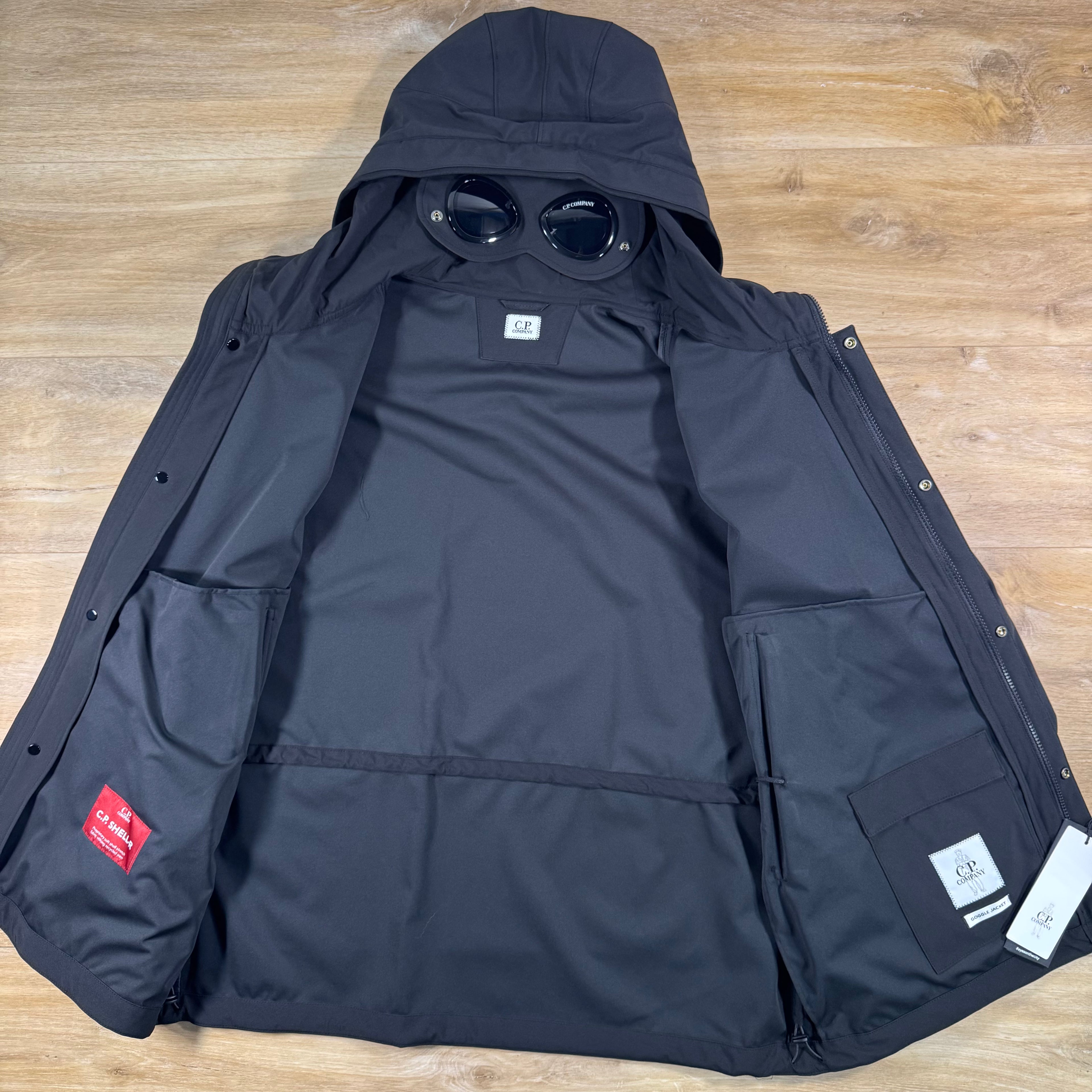 C.P. Company Shell-R Goggle Lens Jacket in Black