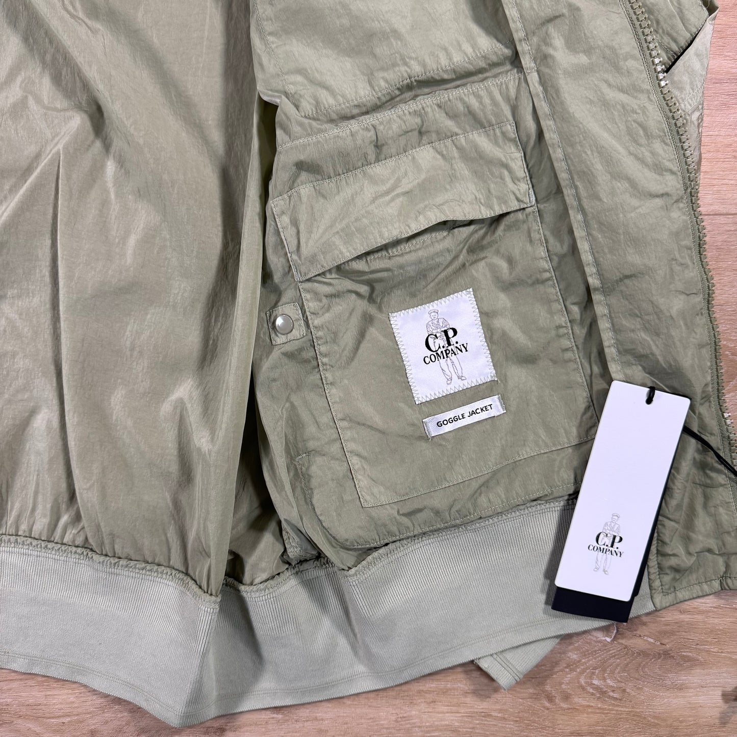 C.P. Company Chrome-R Goggle Jacket in Moss Gray - Green