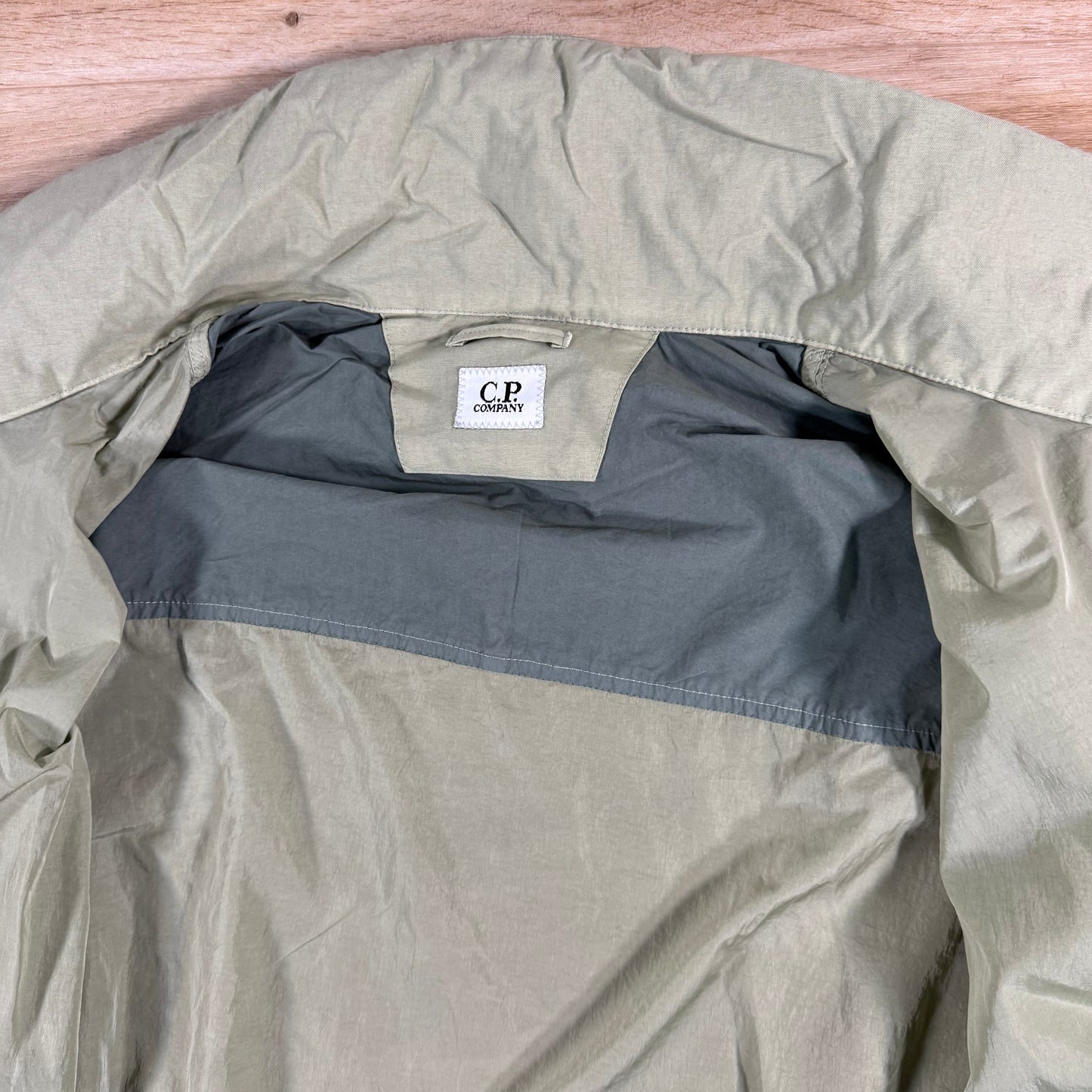 C.P. Company Chrome-R Lens Jacket in Moss Gray - Green