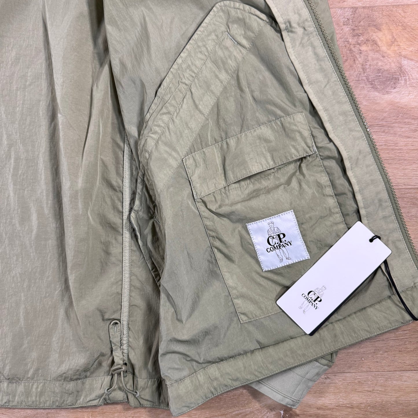 C.P. Company Chrome-R Lens Jacket in Moss Gray - Green