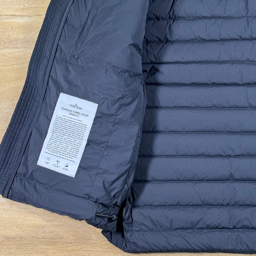 Stone Island Seamless Tunnel Down-TC Stand Collar Jacket in Navy