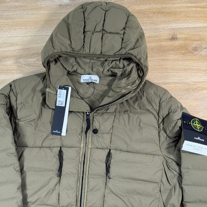 Stone Island Seamless Tunnel Nylon Down-TC Hooded Jacket in Military Green