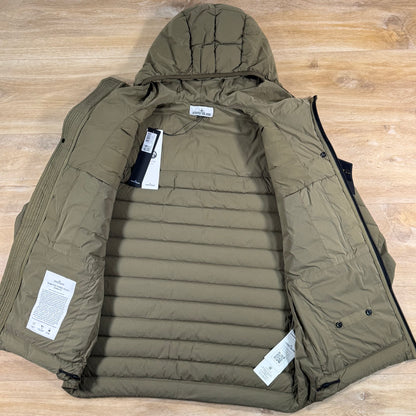 Stone Island Seamless Tunnel Nylon Down-TC Hooded Jacket in Military Green