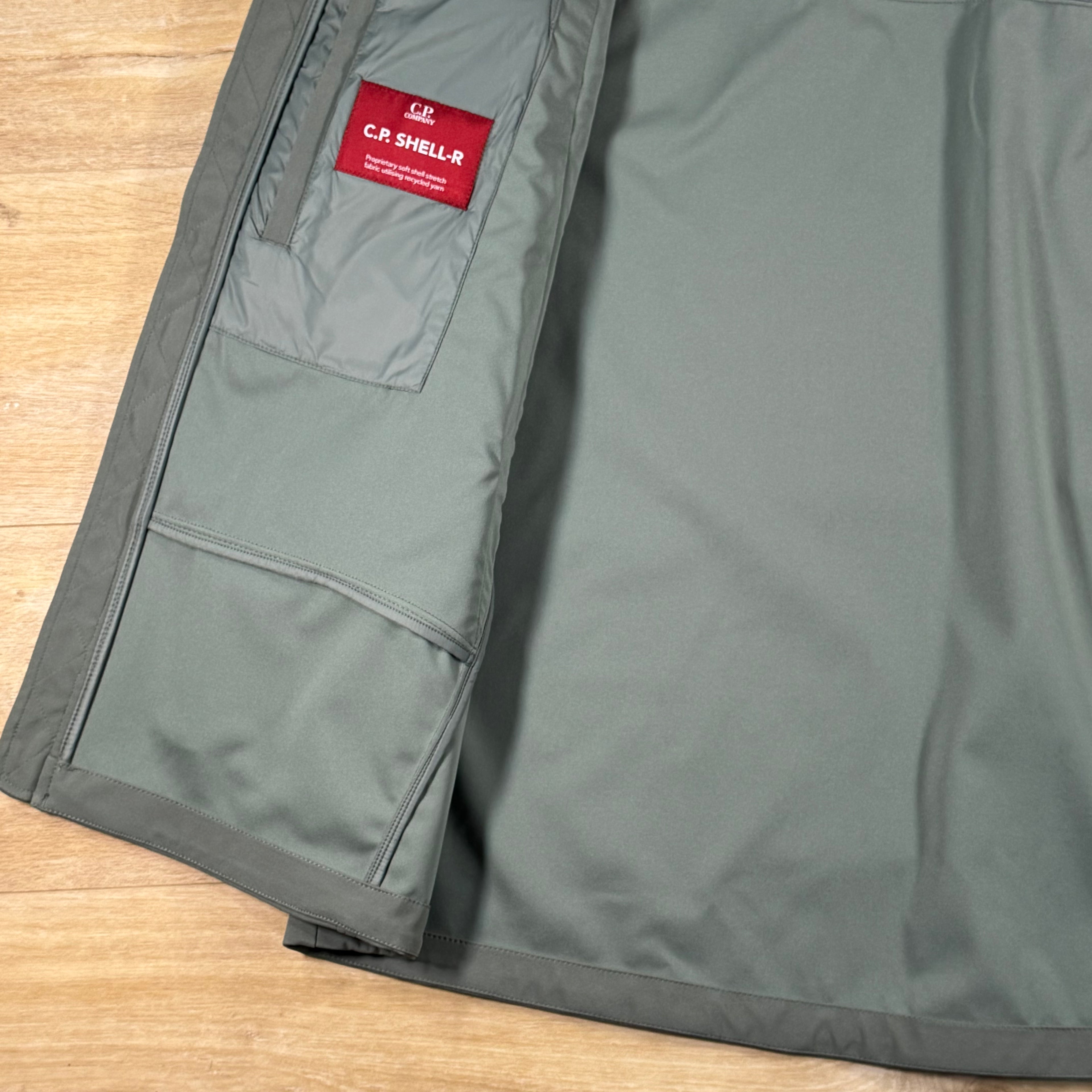 C.P. Company Shell-R Goggle Jacket in Laurel Wreath