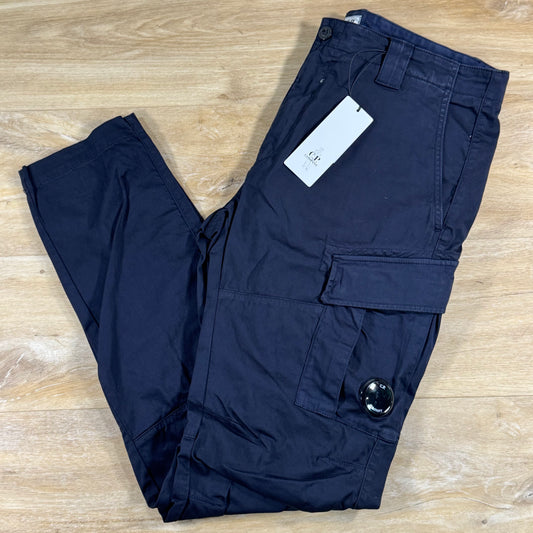 Stone Island Stretch Sateen Ergonomic Lens Cargo Pants in Navy