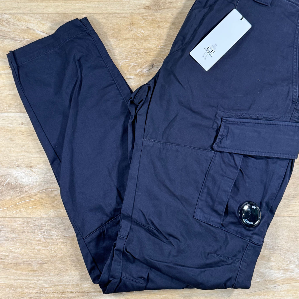C.P. Company Stretch Sateen Ergonomic Lens Cargo Pants in Navy