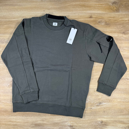 C.P. Company Diagonal Raised Fleece Crewneck Lens Sweatshirt in Gunmetal - Grey