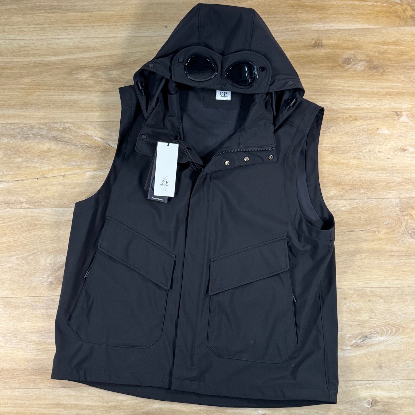 C.P. Company Shell-R Goggle Gilet in Black