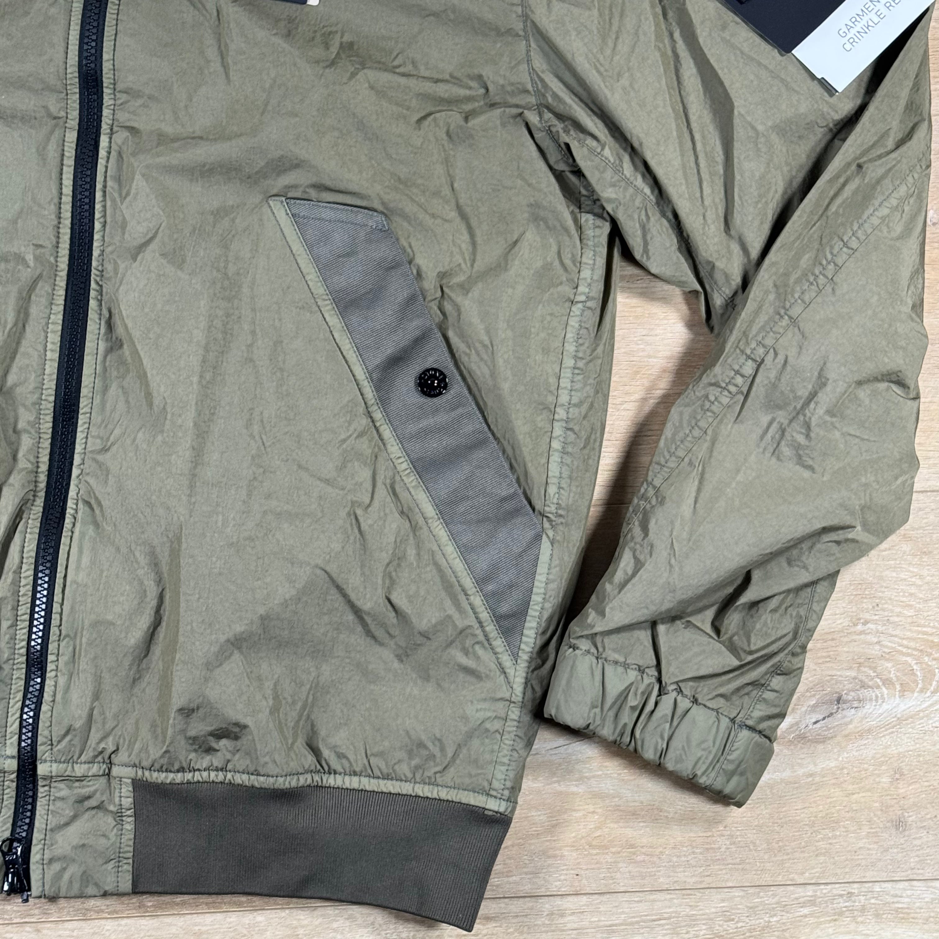 Stone Island Crinkle Reps NY Jacket in Military Green