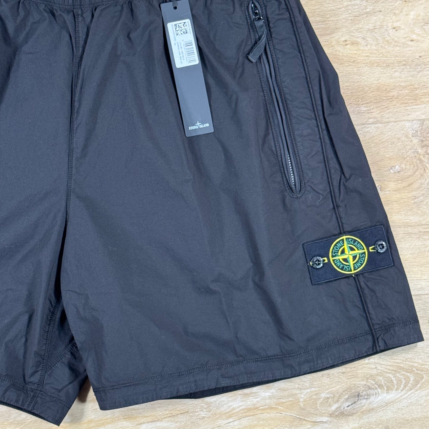 Stone Island Stretch Cotton Tela 'Paracadute' Wide-Leg Shorts in Black