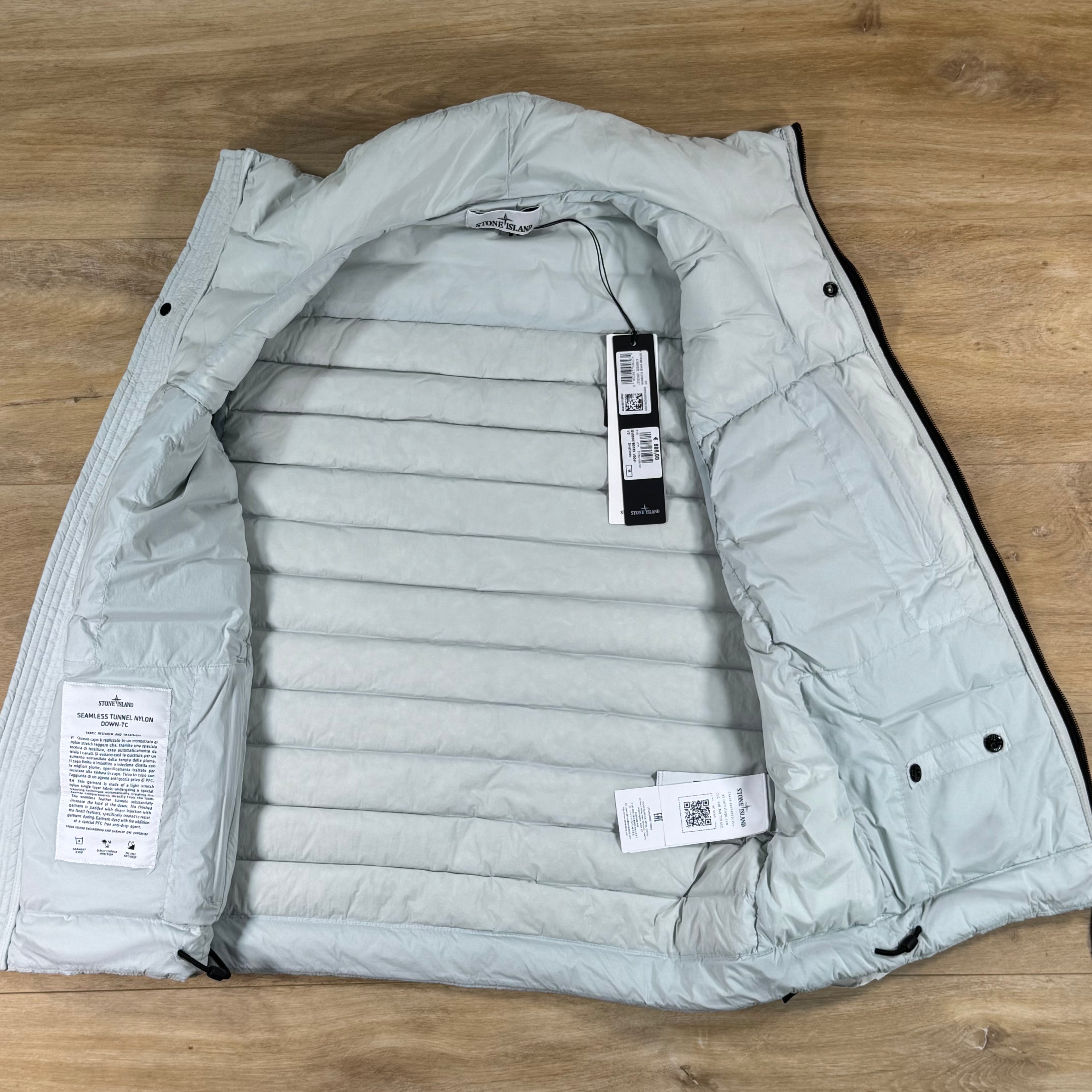Stone Island Seamless Tunnel Nylon Down-TC Vest in Sky Blue