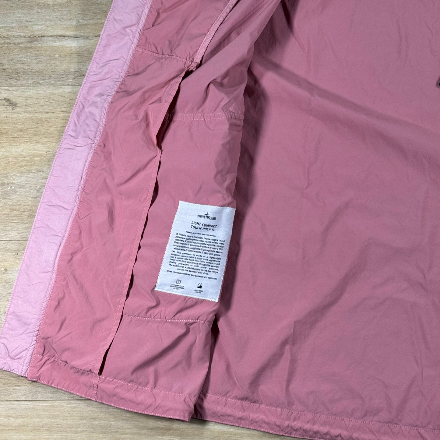 Stone Island Light Compact Touch Poly-TC Jacket in Oleander Pink