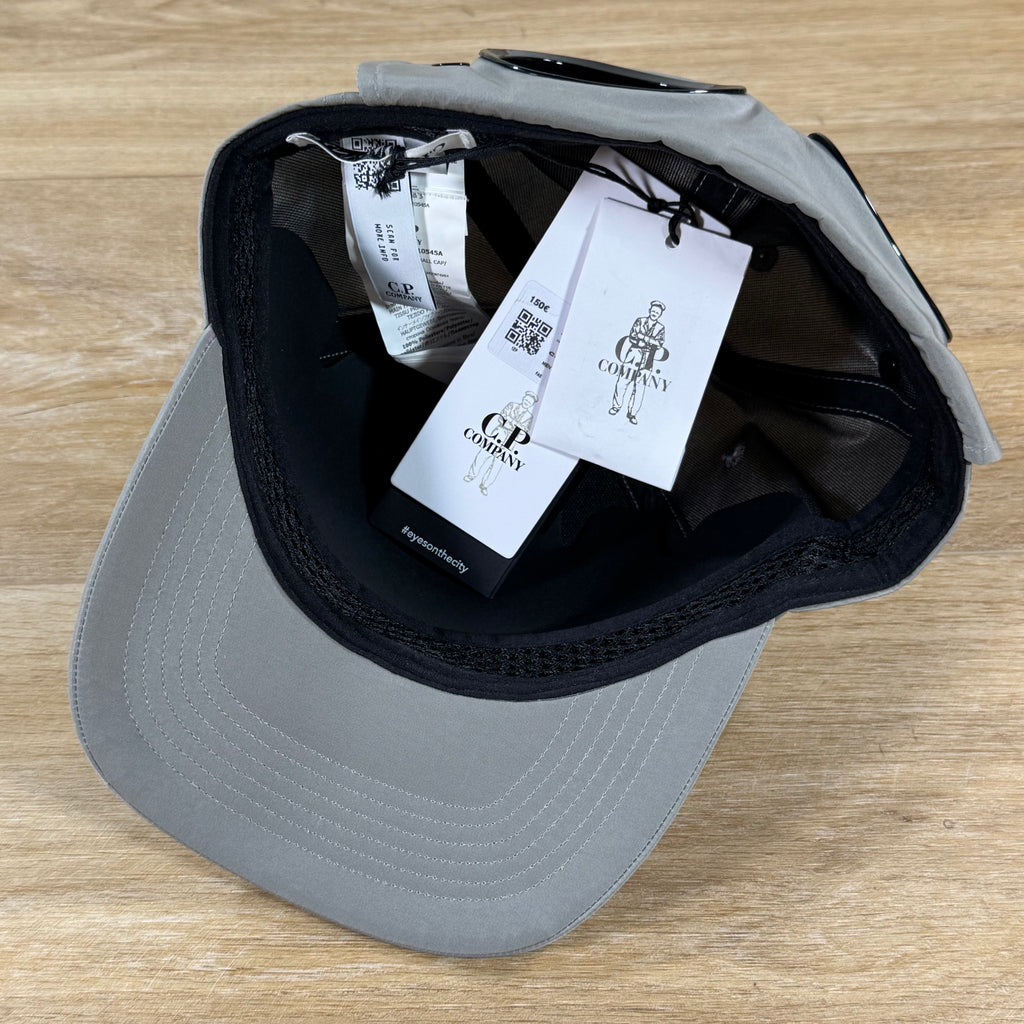 C.P. Company Chrome-R Goggle Cap in Dove