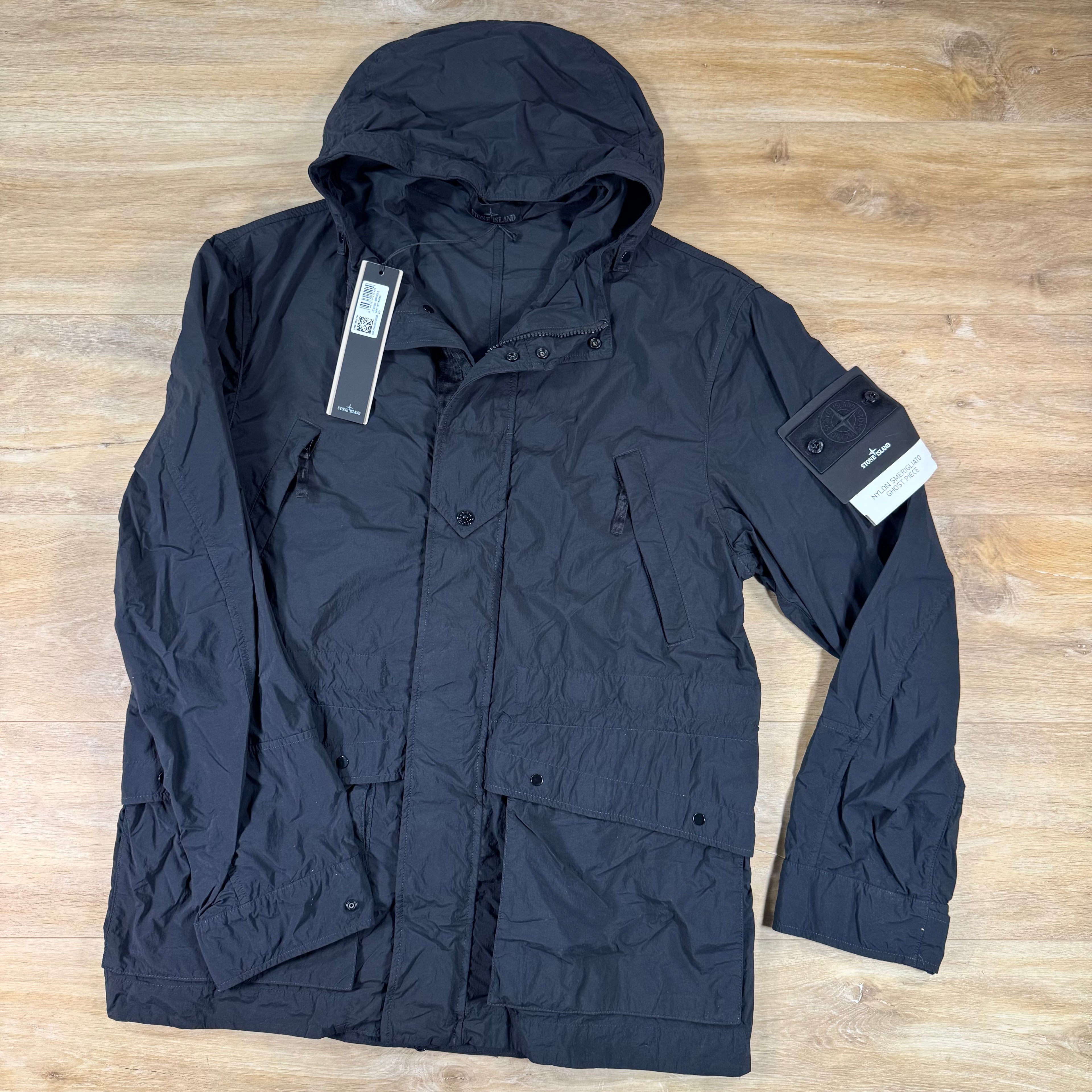 Stone Island Ghost Nylon Smerigliato Short Parka in Black