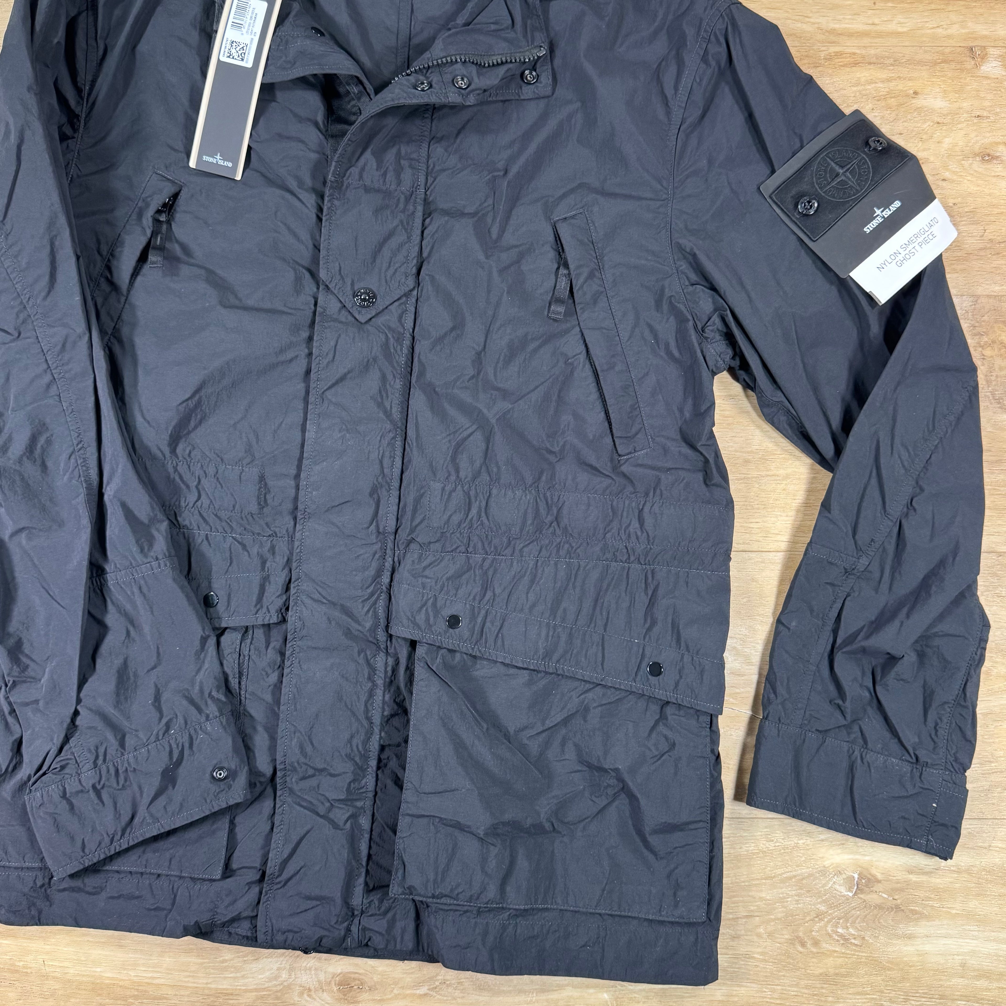 Stone Island Ghost Nylon Smerigliato Short Parka in Black