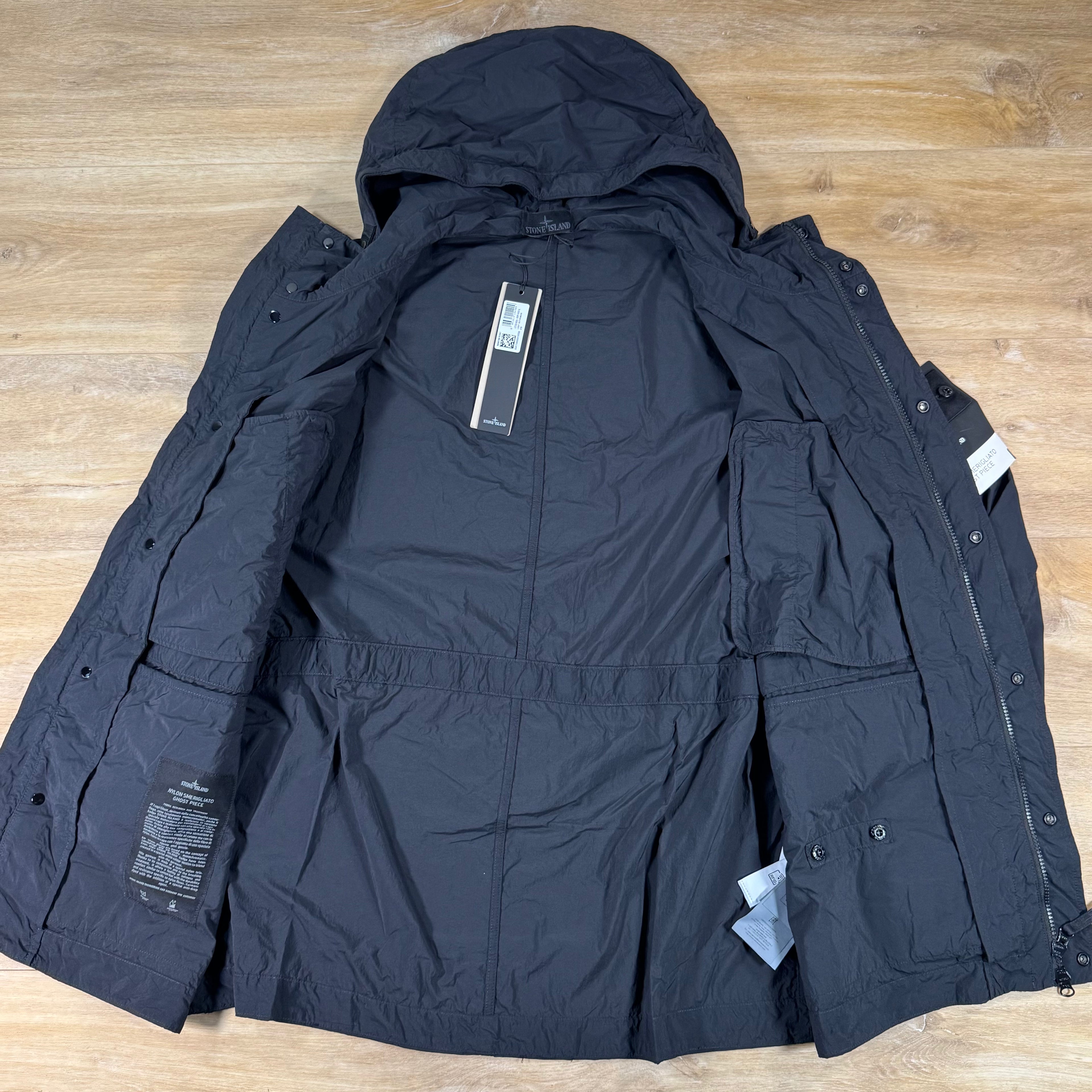 Stone Island Ghost Nylon Smerigliato Short Parka in Black