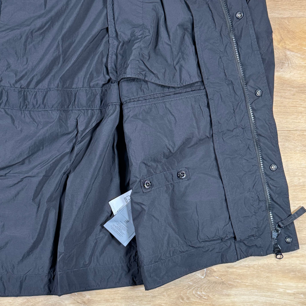 Stone Island Ghost Nylon Smerigliato Short Parka in Black